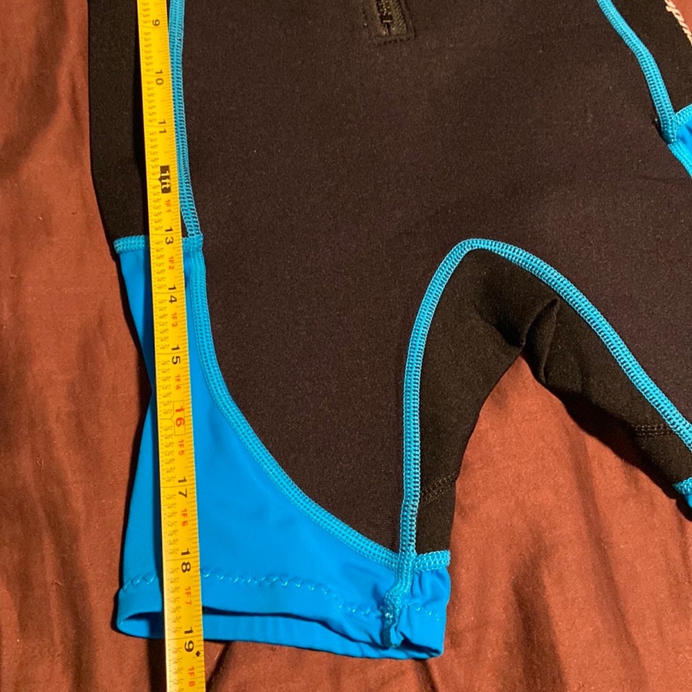 Wetsuit. - Picture 7 of 15